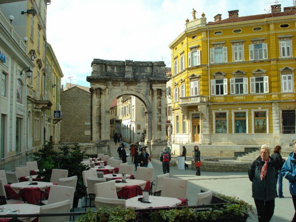Ana Apartment Pula Pokoj fotografie